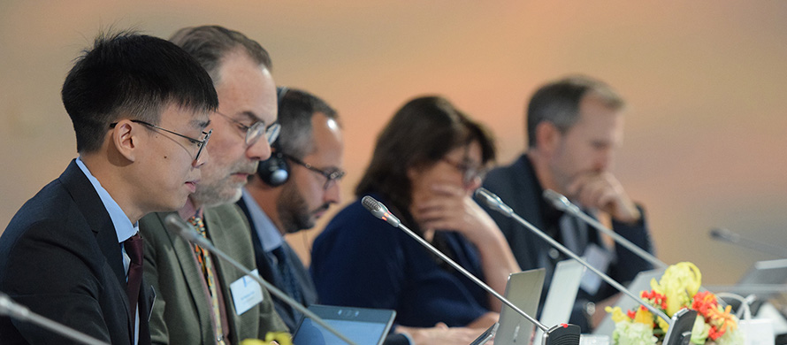 There are many challenges coming our way – the future of food is discussed at a CCCF side event