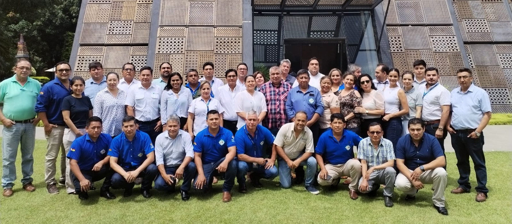 ACT / Bolivian authorities forge ahead with the introduction of e-prescriptions for veterinary antimicrobials